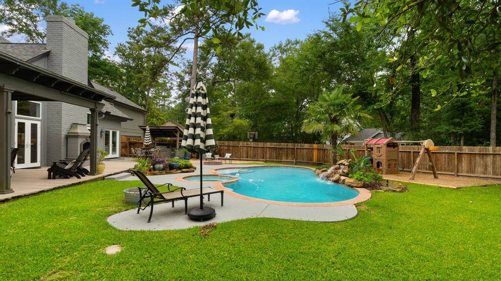 This pool is so refreshing on a hot summer day!
