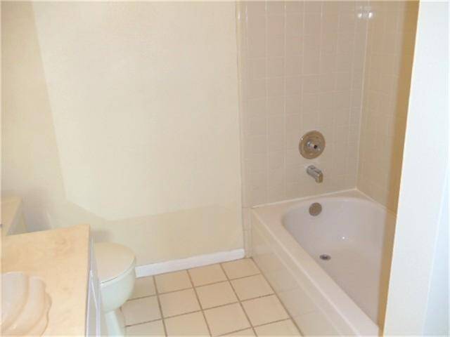 Another view of the 2nd bedroom full bath.