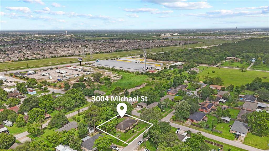 Located in Bayview Neighborhood this listing is zoned to highly sought out CCISD schools.