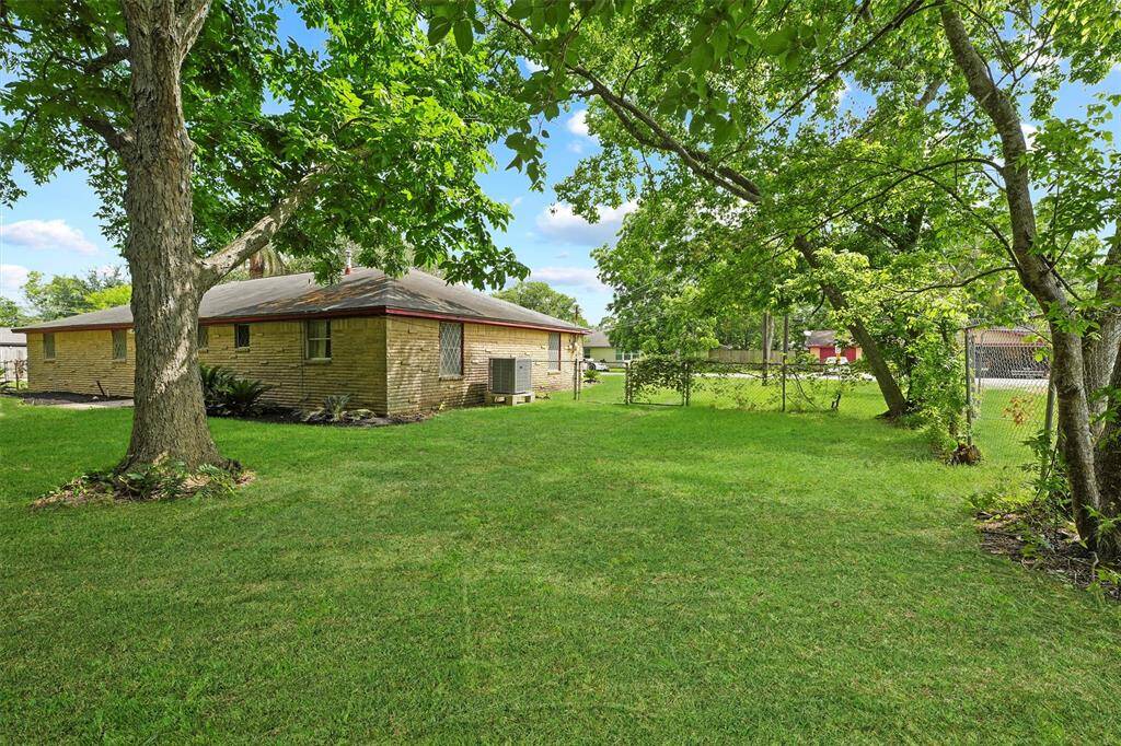 Welcome to the backyard possibilities such as a shed, garden, or even a pool await!