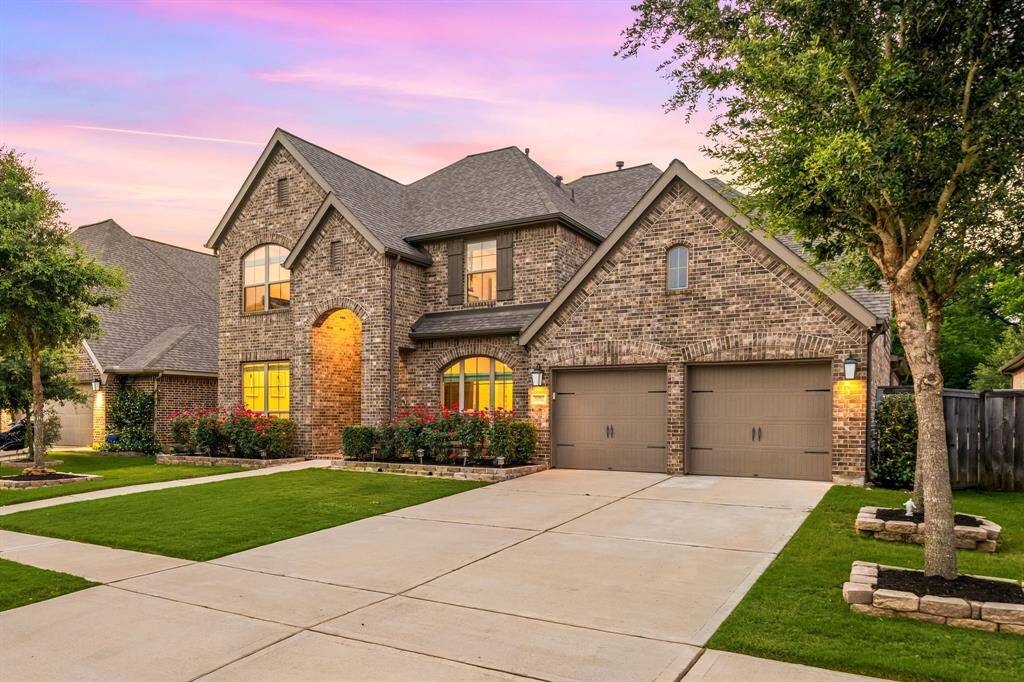 Located in highly sought after Fulbrook on Fulshear Creek Community!