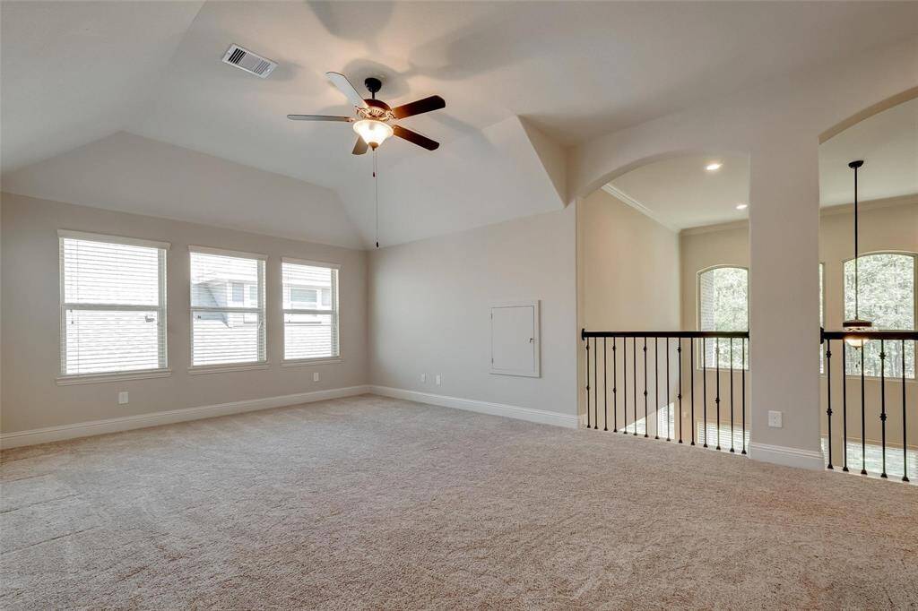 The view over this railing to the backyard is glorious.