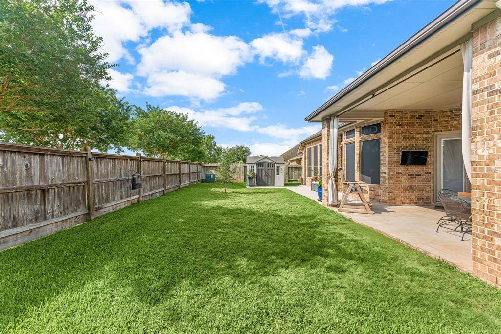 This breathtaking view is right from your very own backyard! Enjoy the serene and calming view from the comfort of your covered patio as your kids and furry friends run around.