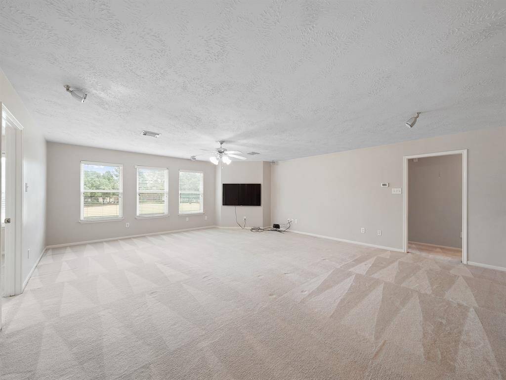 Great space for a media room, home gym, office, etc.