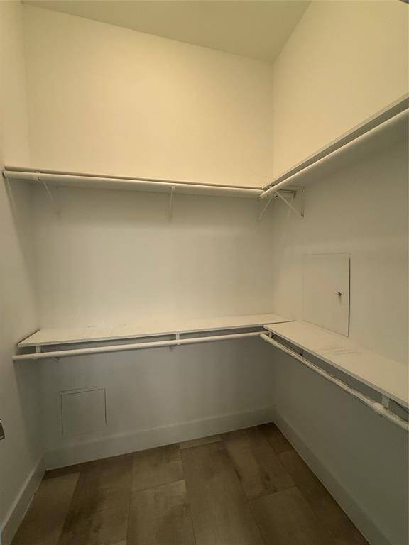 walk in closet