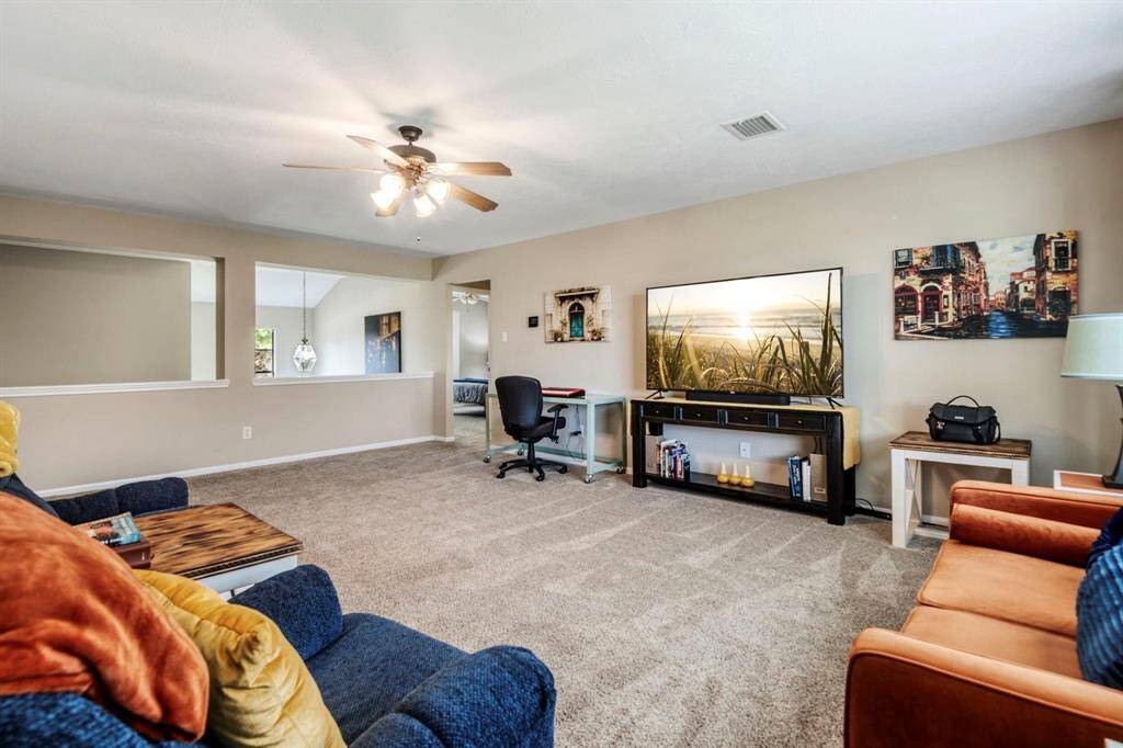 HUGE game/flex room upstairs