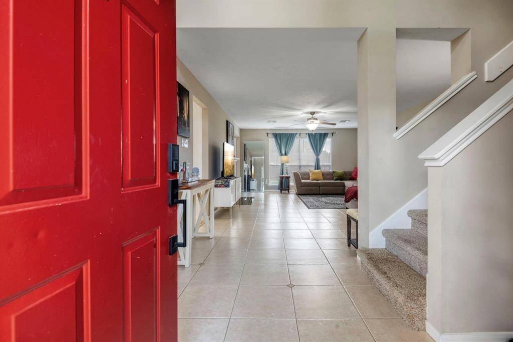 Welcoming entry