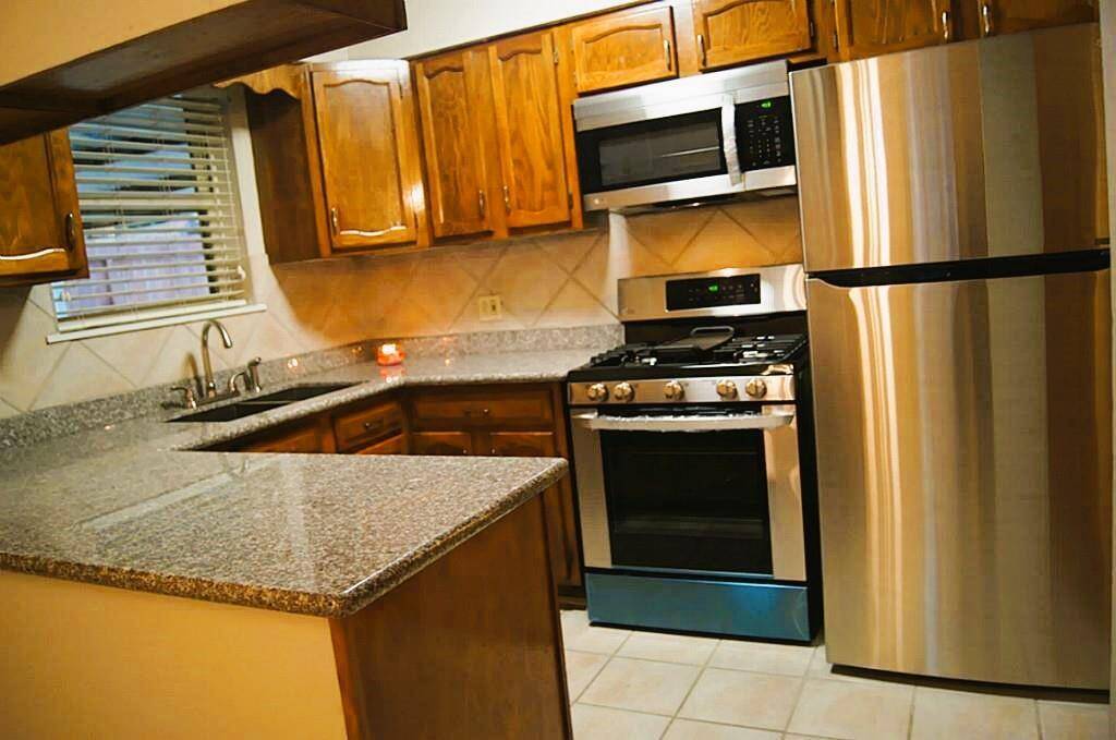 GAS RANGE
