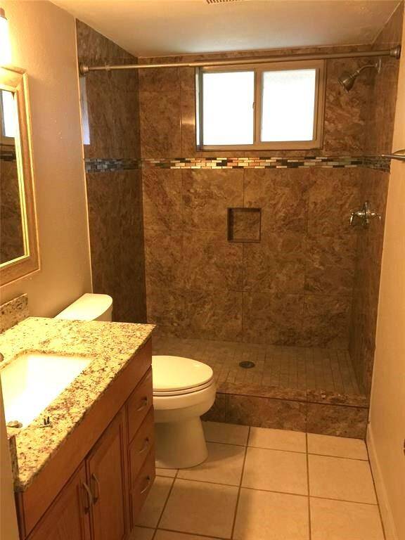 GORGEOUS FULL BATHROOM