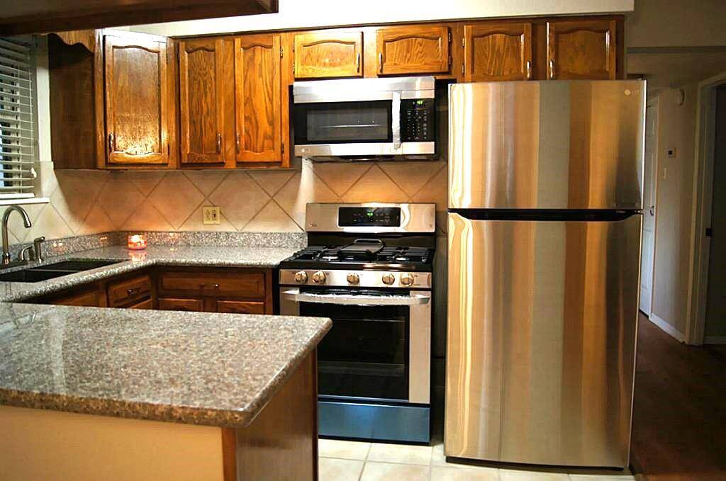 PLENTY OF KITCHEN CABINETS