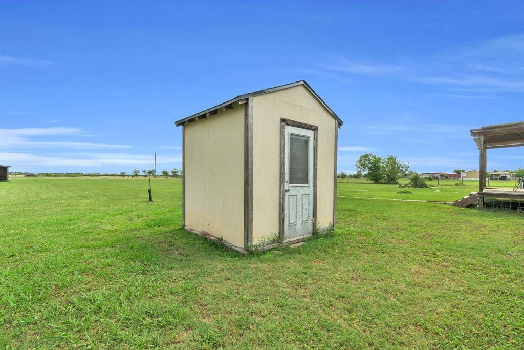 Home for Your Water Well & Pump! 37038 Bell Rd.,Waller, TX 77484