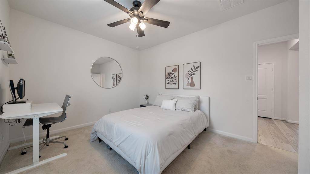 Guest bedroom