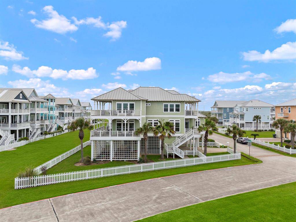 Beach access right across from the home!