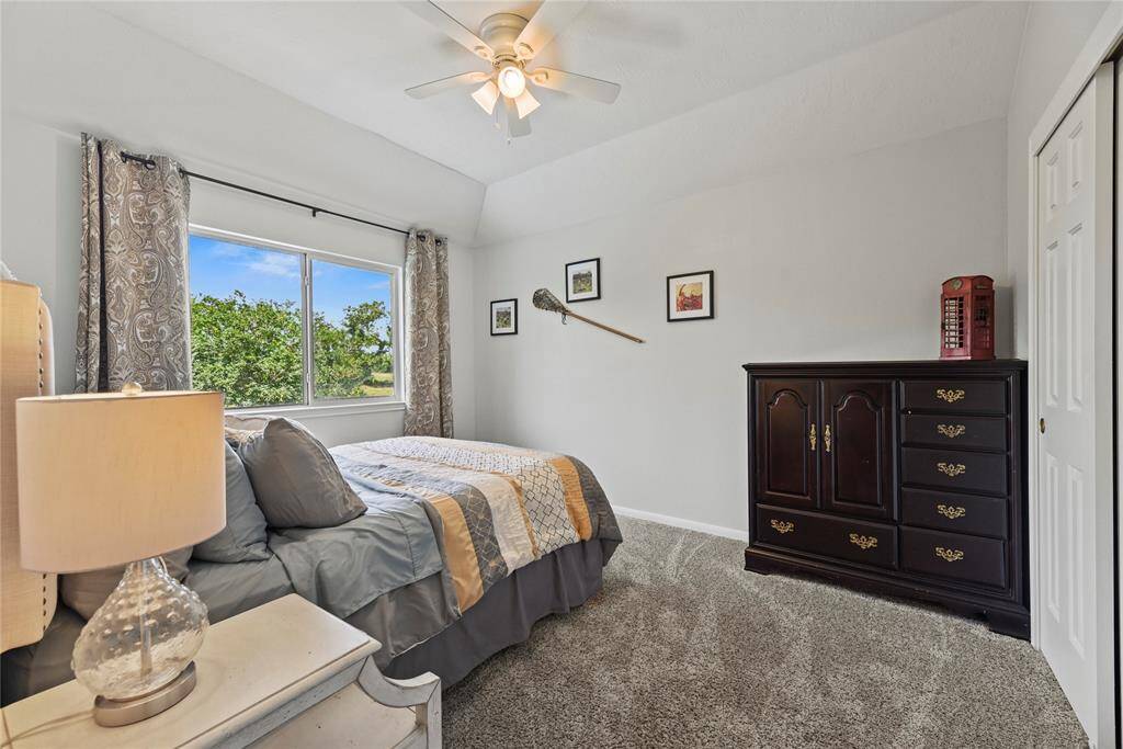 Each bedroom features a dedicated closet for quick and simple storage of clothing, shoes, and accessories.