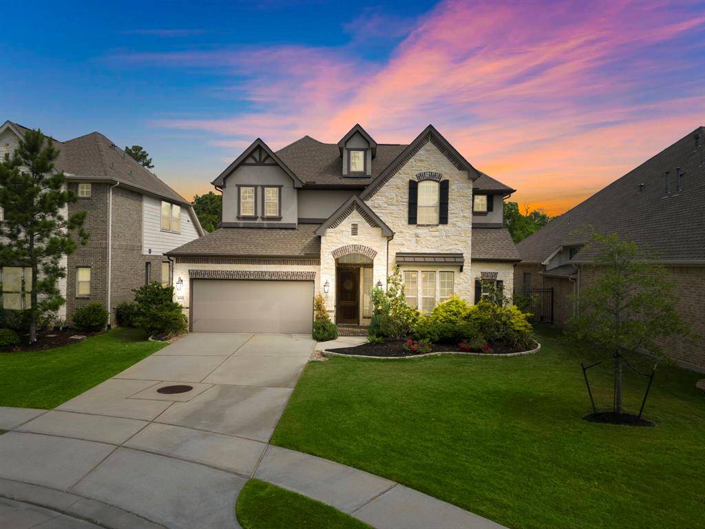Welcome to 4021 Windsor Chaase Dr!