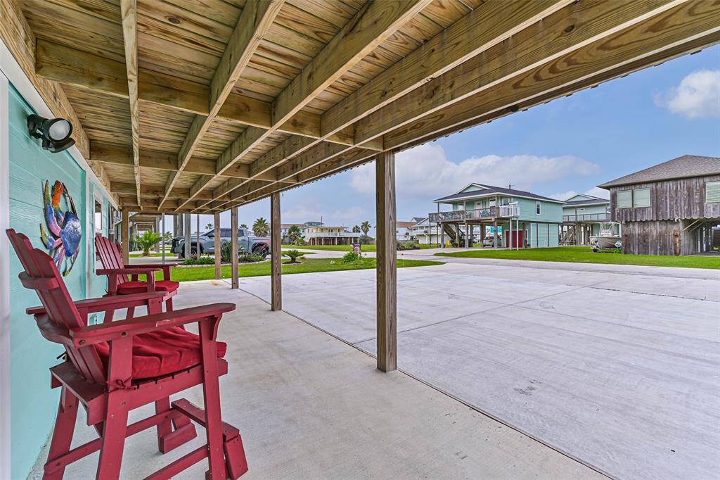 Sun protected front patio