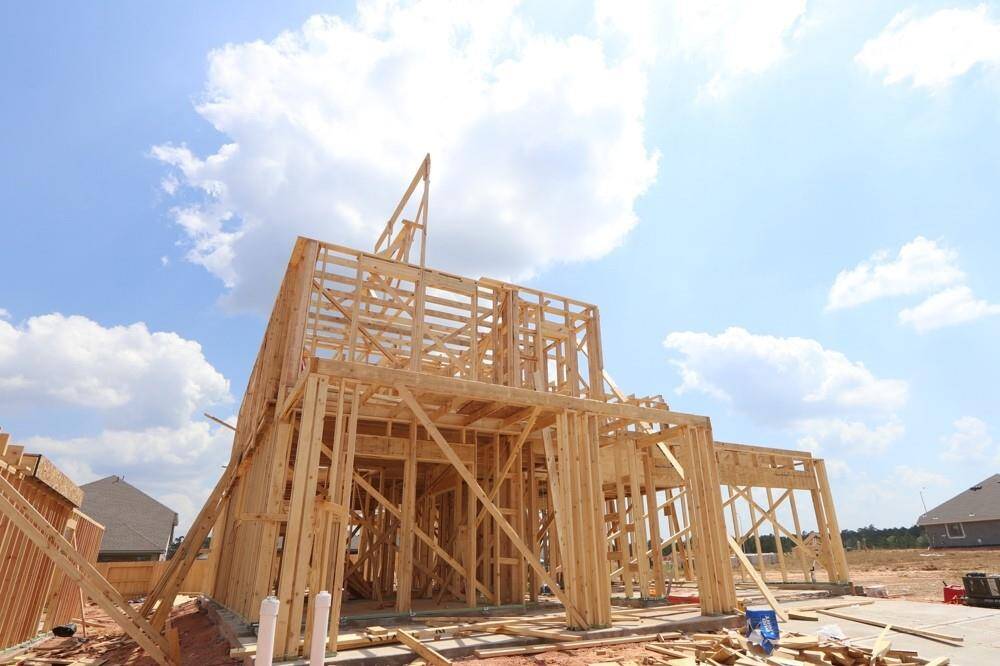 Let us show you how our advanced framing techniques have stood the test of time and allow more insulation for a quieter and more energy efficient home.