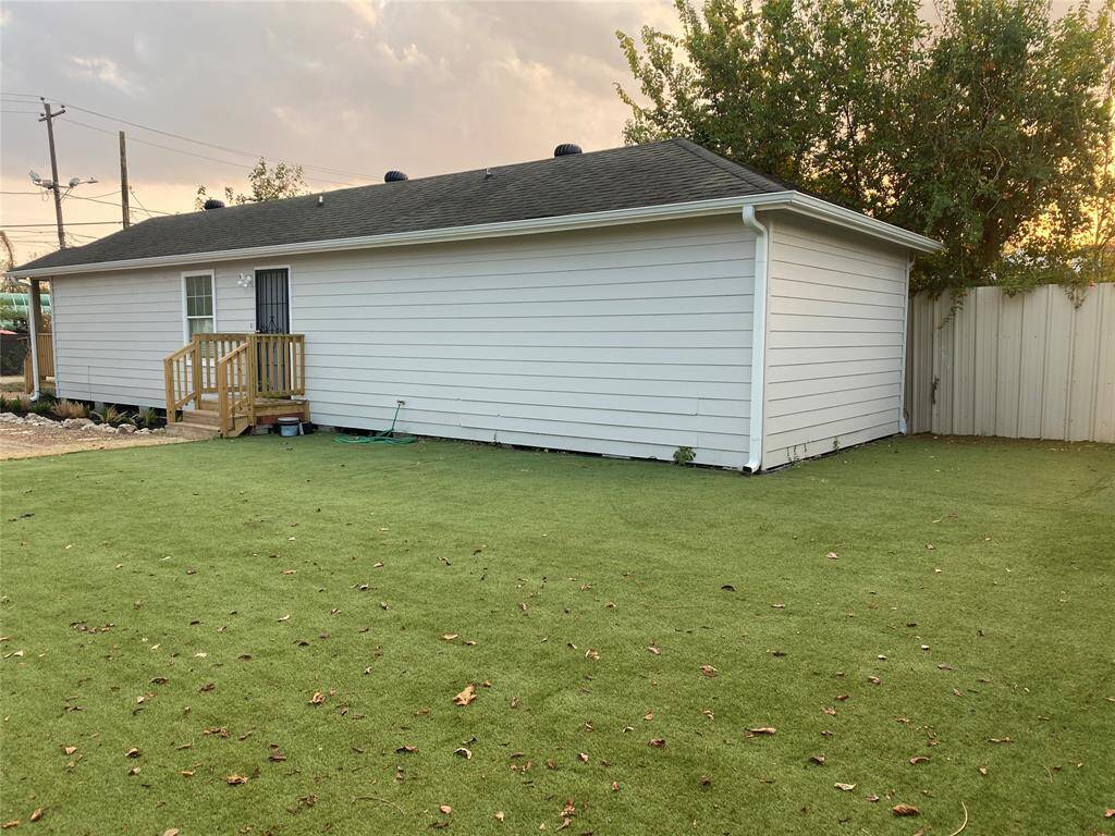 If you are a dog owner, your fur baby will appreciate the space to run and sunbathe in a fully fenced-in yard!