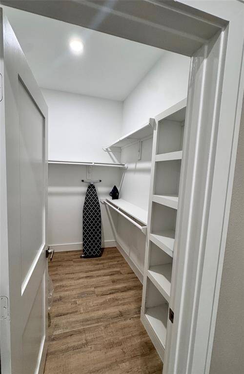 Prime ensuite closet has same shelving on left & right sides