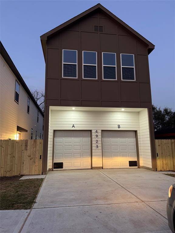 4923 Pederson St., Unit A Exterior View to Duplex.