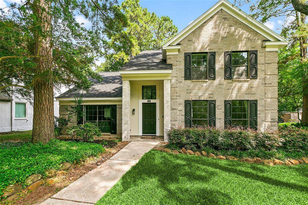 Welcome home to 50 E Copper Sage!