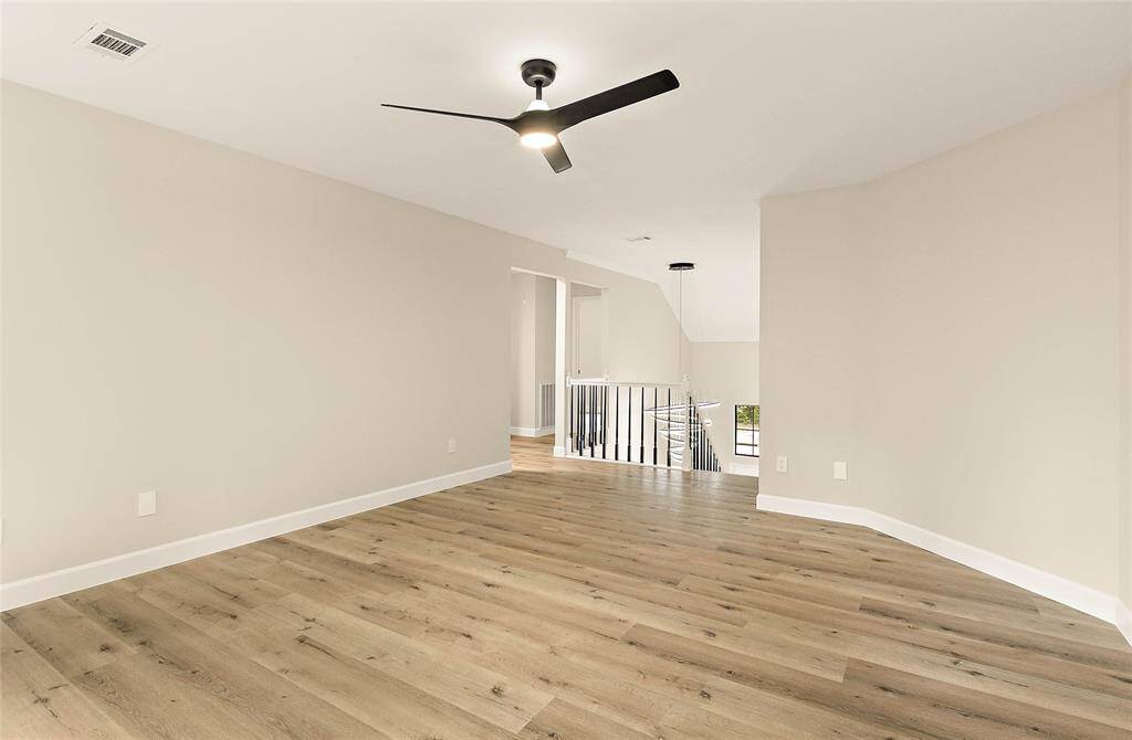 Upstairs gameroom for the kids!