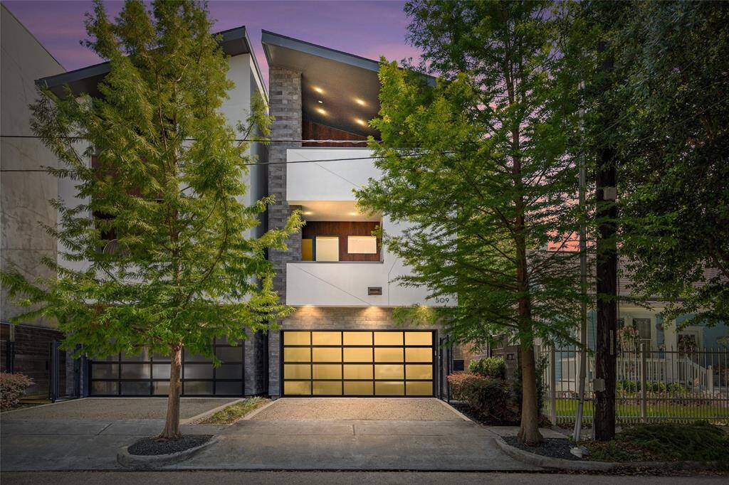 Schedule your tour today!