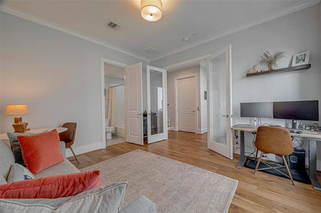 Could be used as a bedroom, office or gym!