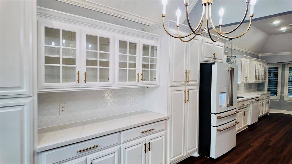 Cafe appliances in kitchen (2021)