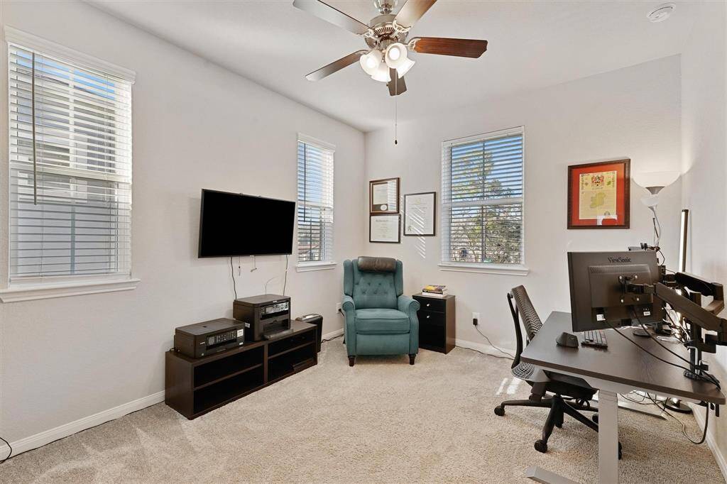 Spacious home office, perfect for those working from home.