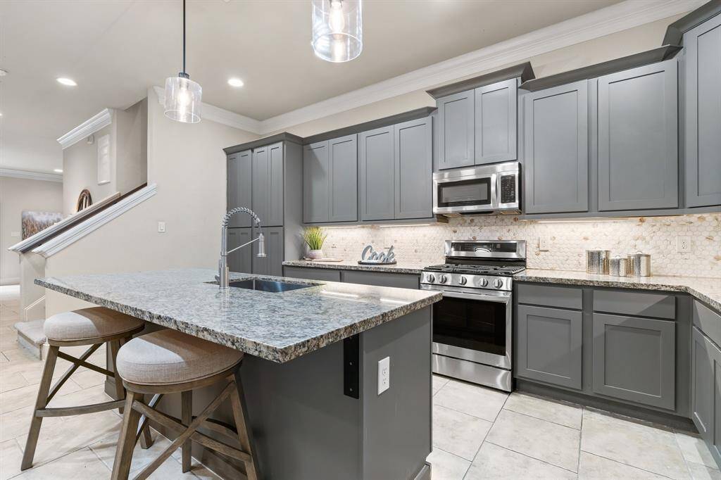 Cabinets, granite countertops and under cabinet lighting replaced in 2021.