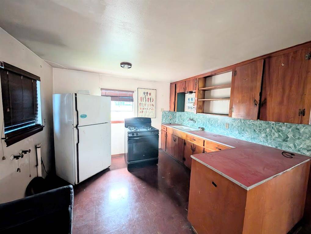 Garage apartment kitchen
