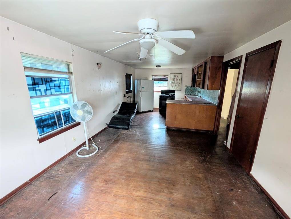 Garage apartment living, dining, kitchen