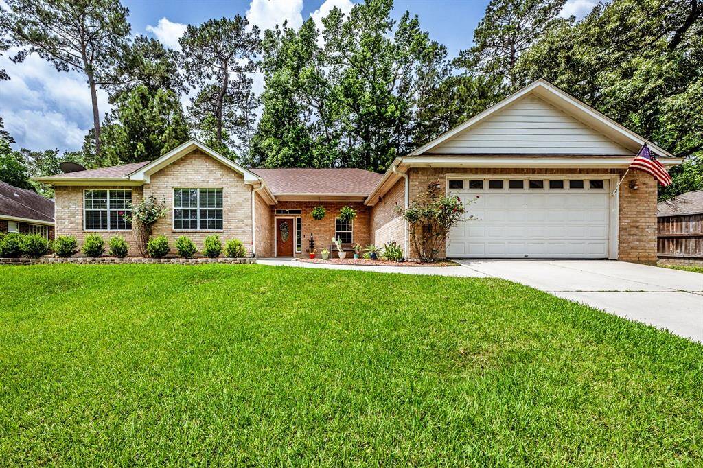 Curb appeal, check. High and dry with no flood plain—double check. This charming brick beauty greets you with a lush lawn, clean lines, and all the “feels like home” vibes right from the driveway.