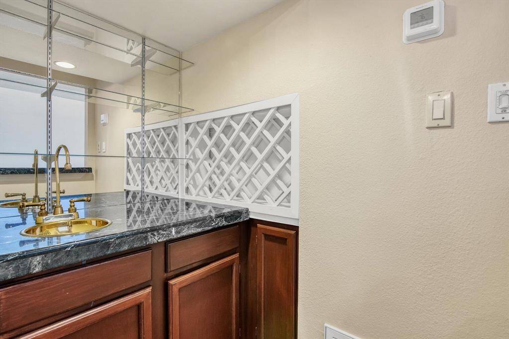 Wet Bar with wine storage