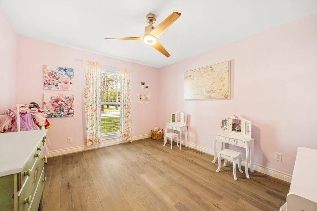 Play/Bonus room off the kitchen