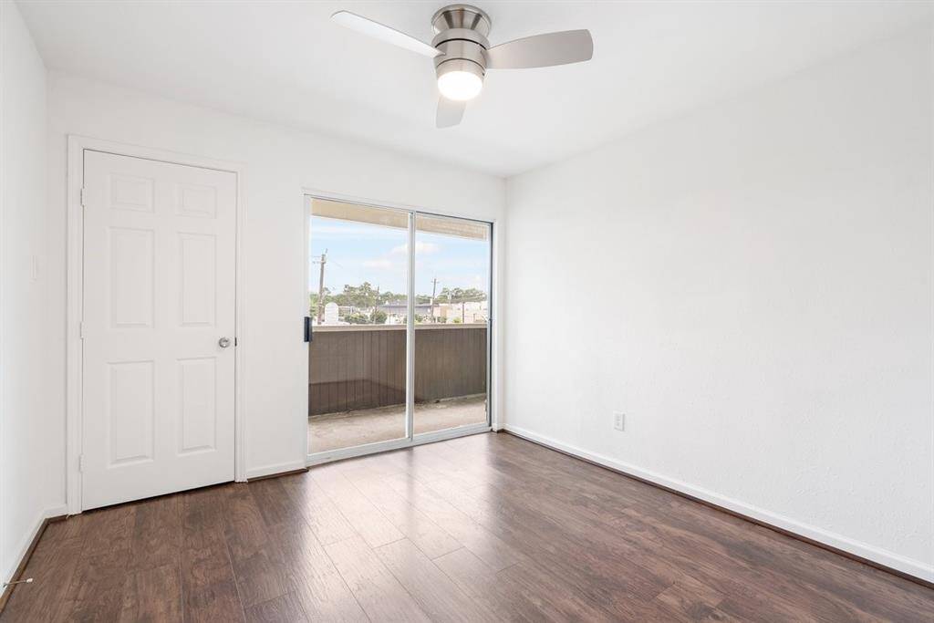 There are 2 additional bedrooms with ceiling fans and access to the patio!