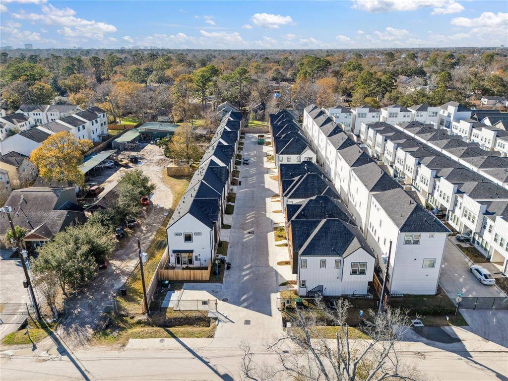 A prime location with seamless access to city conveniences.