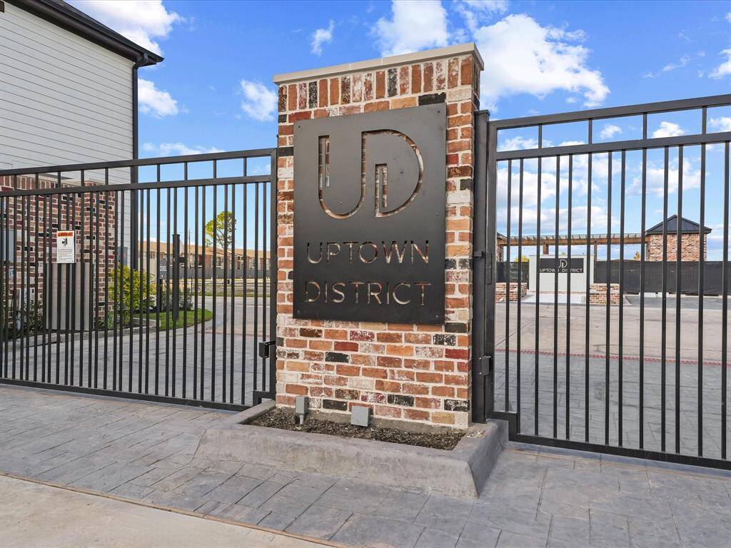 Fully Gated Community