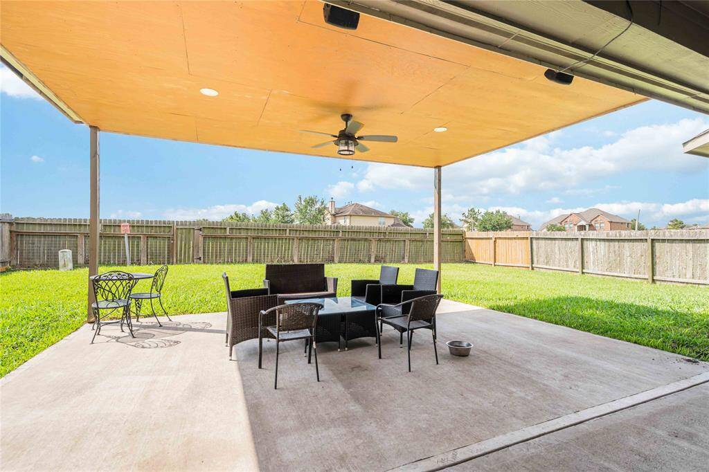 Covered Back Patio with TV & Speakers