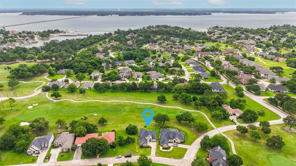 Located near Lake Conroe, enjoy a variety of activities like boating, fishing, hiking, and lakeside dining—all just minutes from your doorstep.