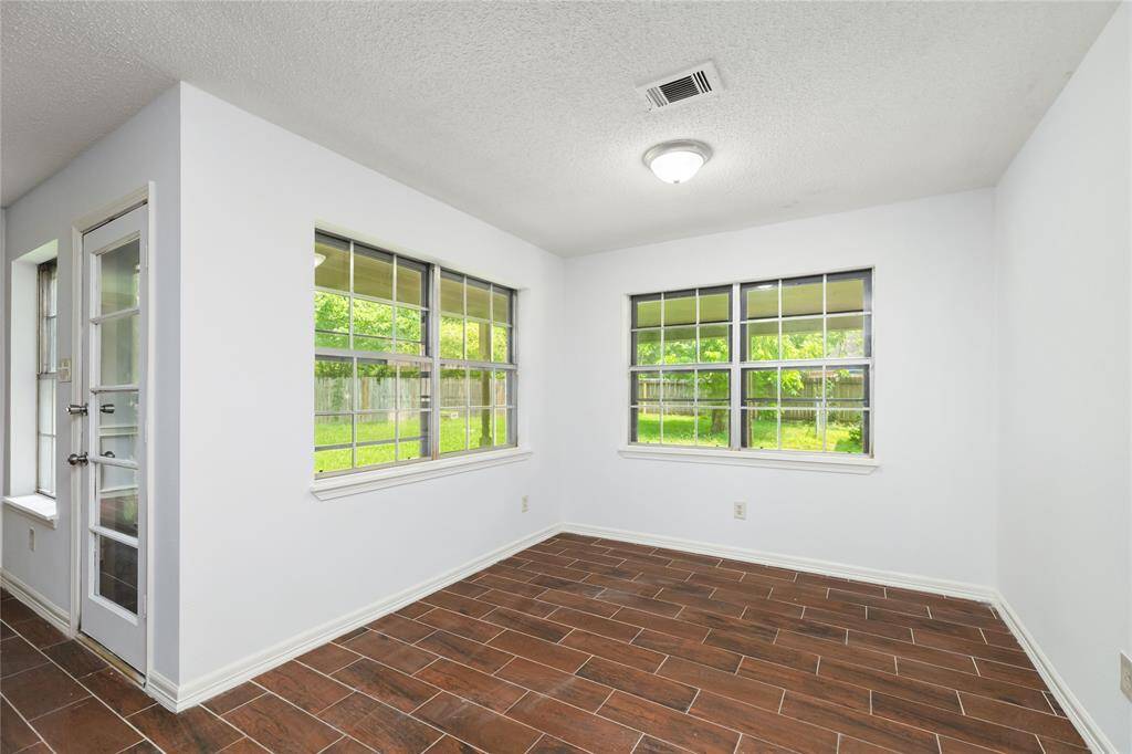 Start your mornings with backyard views from the cozy breakfast nook—filled with natural light and perfectly positioned for casual dining.