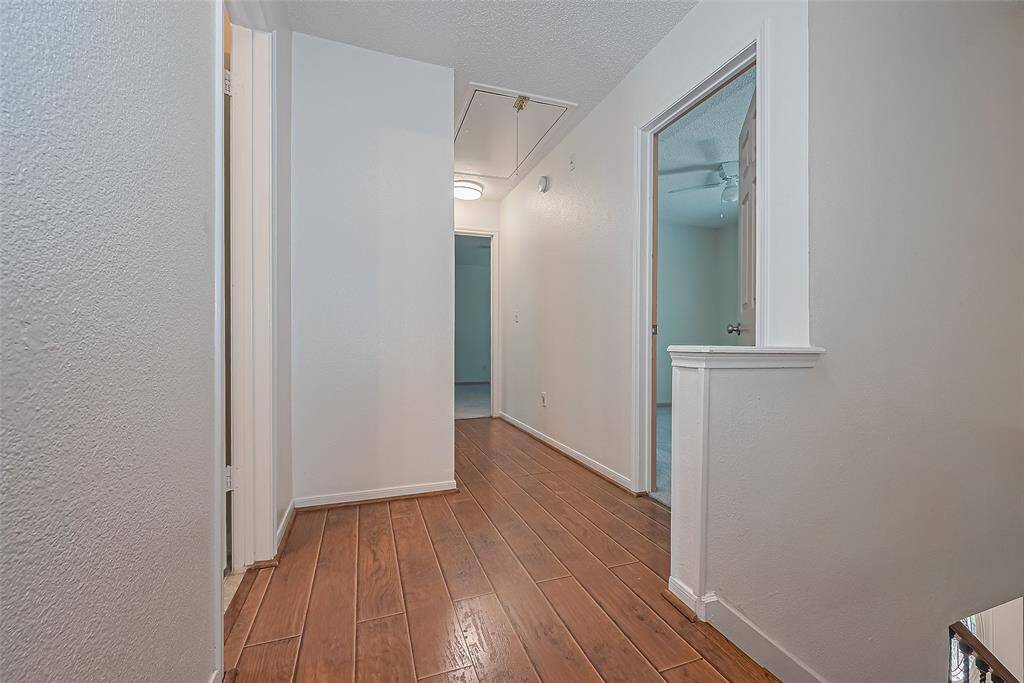 The hallway to the bedrooms.