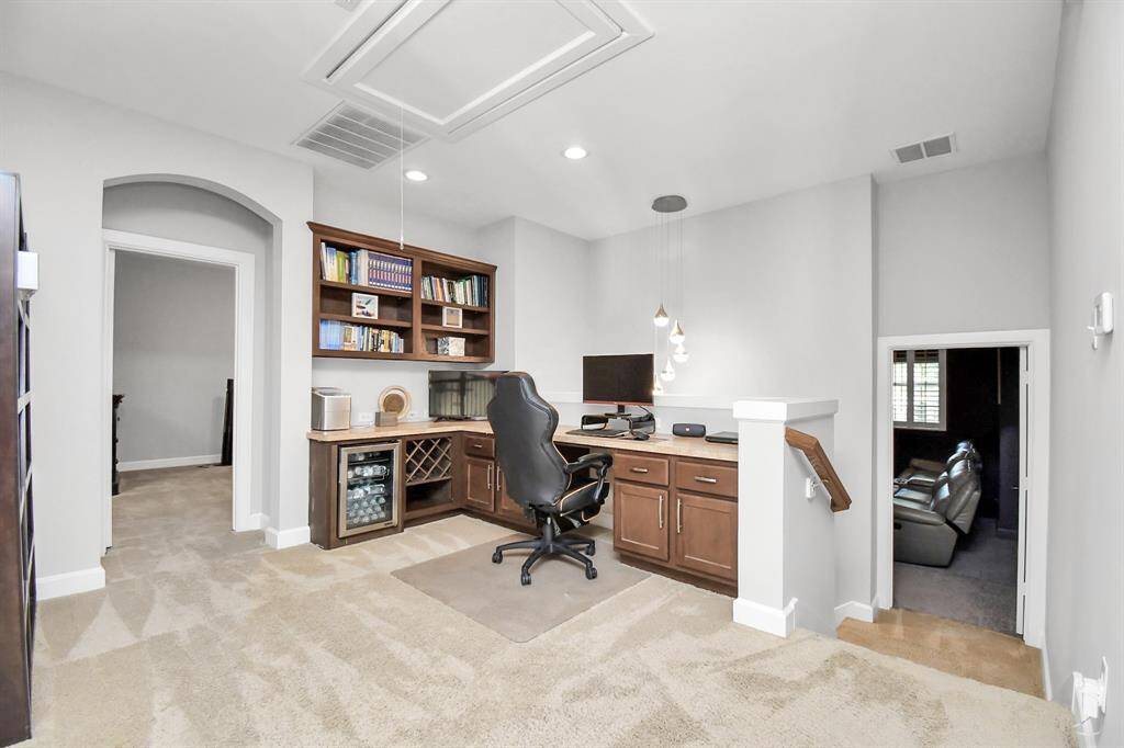 This game room is designed to be a multifunctional space where relaxation, entertainment, and study can coexist seamlessly. It includes dedicated areas for gaming and leisure as well as a quiet study nook, making it perfect for both fun and focused work.
