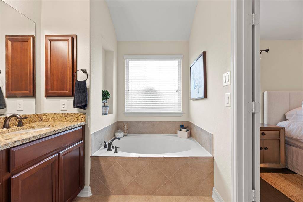 ....aaannnndd a large soaking tub for those bubble baths.