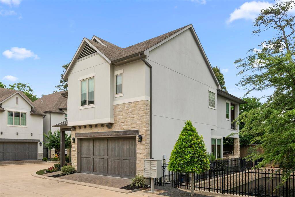 Another view of this fantastic home.