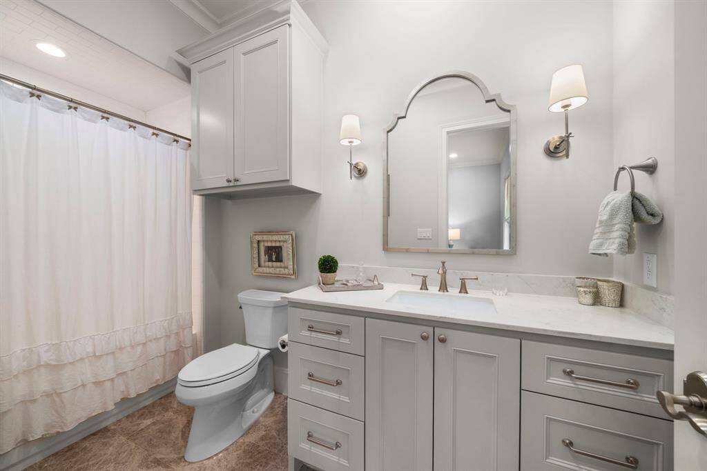 SECOND BATHROOM - Gorgeous bathroom with tub/shower and connected to the second bedroom.