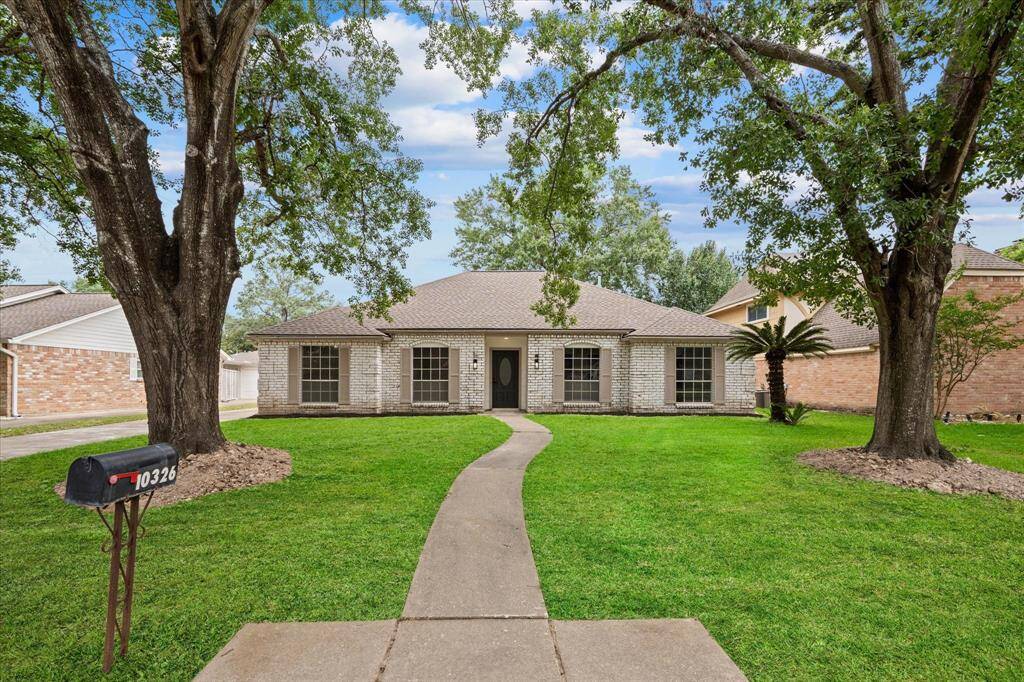Front of house with nice big front yard