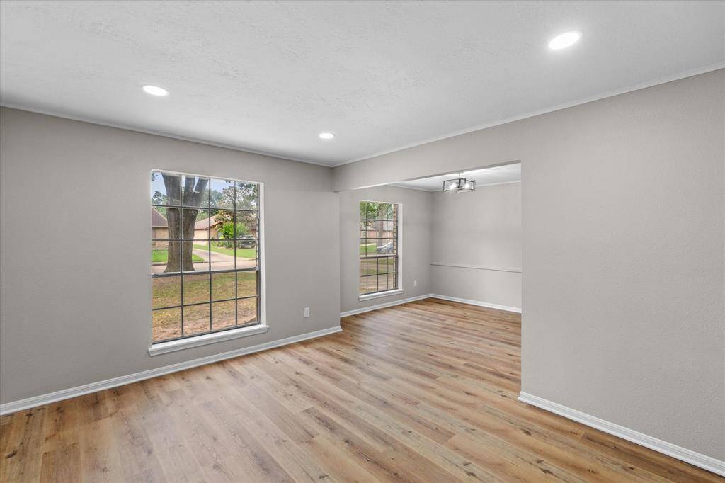 Extra Living space going into formal dining area