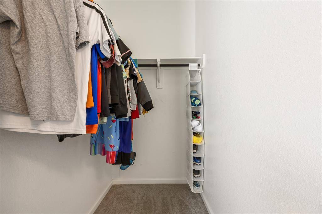 walk in closets all rooms